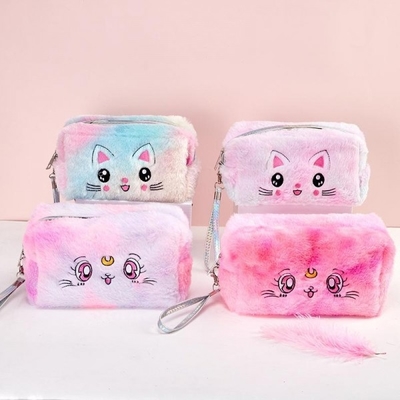 Cute Cartoon Plush Cosmetic Bag Convenient Portable Storage Bag Large-Capacity
