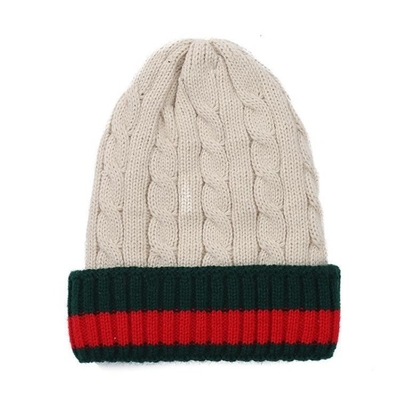 Hot Selling Fashion Knitted Beanie Manufacturer Winter Hat Woman Twist and Plush Beanie Hat with Pom
