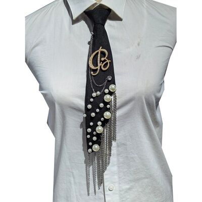 Wholesale Letter B Pearl Brooch Necktie Handmade Faux Pearl Alphabet Pin with Iron Chain Tassel Decorative Polyester Tie for Women (Black)