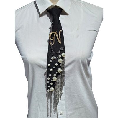 Wholesale Letter N Pearl Brooch Necktie Handmade Faux Pearl Alphabet Pin with Iron Chain Tassel Decorative Polyester Tie for Women (Black)