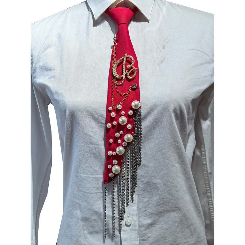 Wholesale Letter B Pearl Brooch Necktie Handmade Faux Pearl Alphabet Pin with Iron Chain Tassel Decorative Polyester Tie for Women (Red)