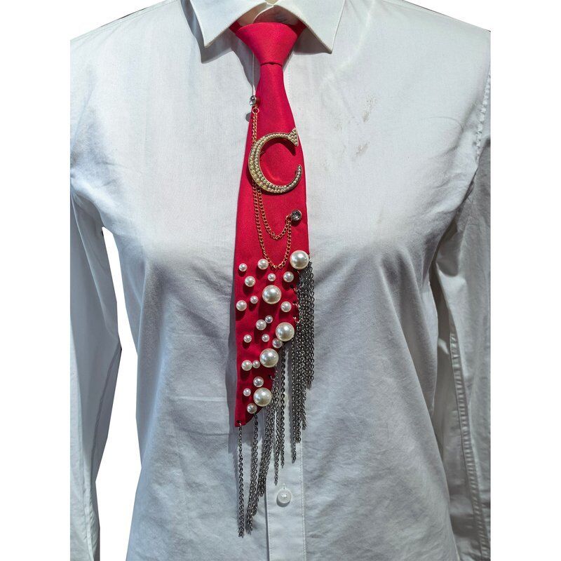 Wholesale Letter C Pearl Brooch Necktie Handmade Faux Pearl Alphabet Pin with Iron Chain Tassel Decorative Polyester Tie for Women (Red)