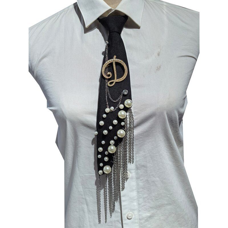 Wholesale Letter D Pearl Brooch Necktie Handmade Faux Pearl Alphabet Pin with Iron Chain Tassel Decorative Polyester Tie for Women (Black)