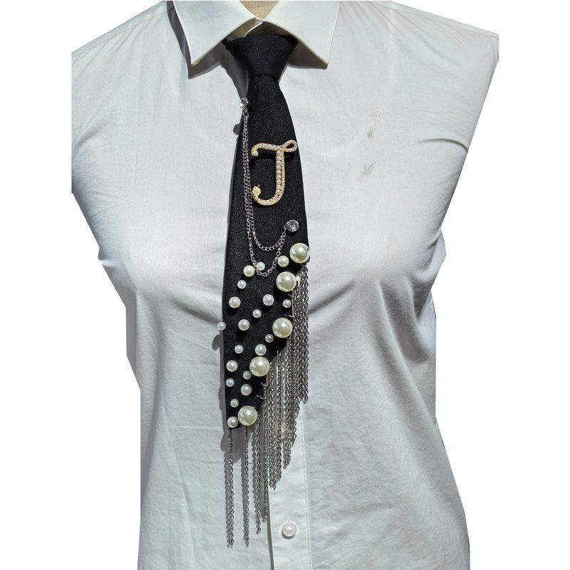 Wholesale Letter J Pearl Brooch Necktie Handmade Faux Pearl Alphabet Pin with Iron Chain Tassel Decorative Polyester Tie for Women (Black)