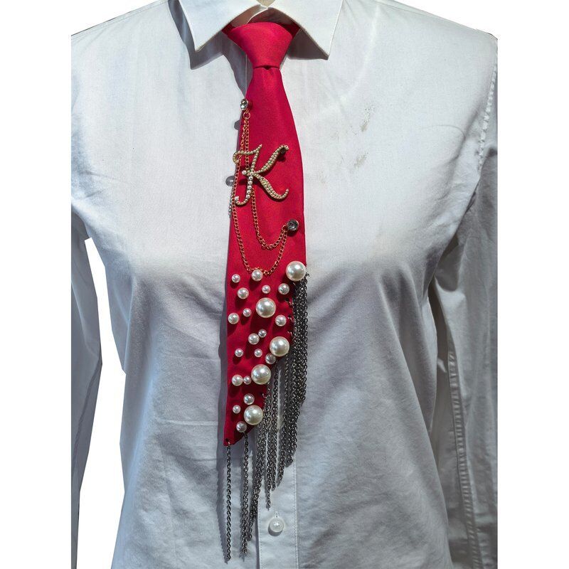 Wholesale Letter K Pearl Brooch Necktie Handmade Faux Pearl Alphabet Pin with Iron Chain Tassel Decorative Polyester Tie for Women (Red)