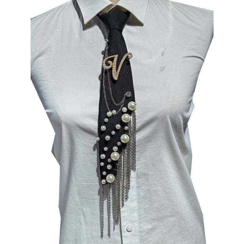 Wholesale Letter V Pearl Brooch Necktie Handmade Faux Pearl Alphabet Pin with Iron Chain Tassel Decorative Polyester Tie for Women (Black)